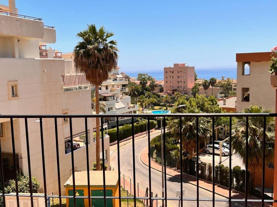 Benalmadena Costa Malaga Apartamento Muy Acogedor Con Vistas Al Mar Terraza Gigante Para Verano E Invierno Parking Εξωτερικό φωτογραφία